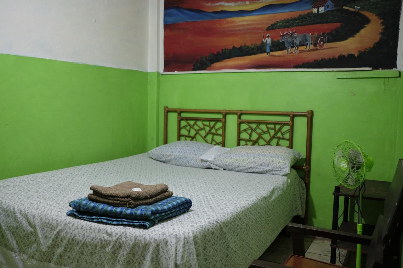 Hostal Del Este Santa Fe San Jose  Exterior photo