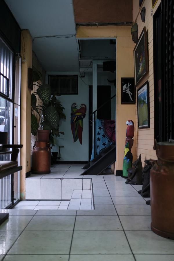 Hostal Del Este Santa Fe San Jose  Exterior photo