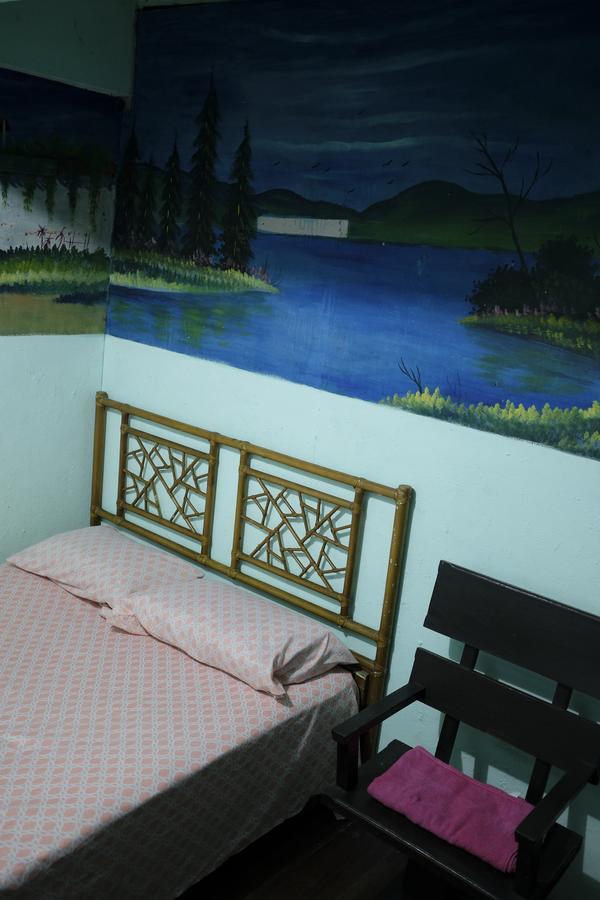 Hostal Del Este Santa Fe San Jose  Exterior photo