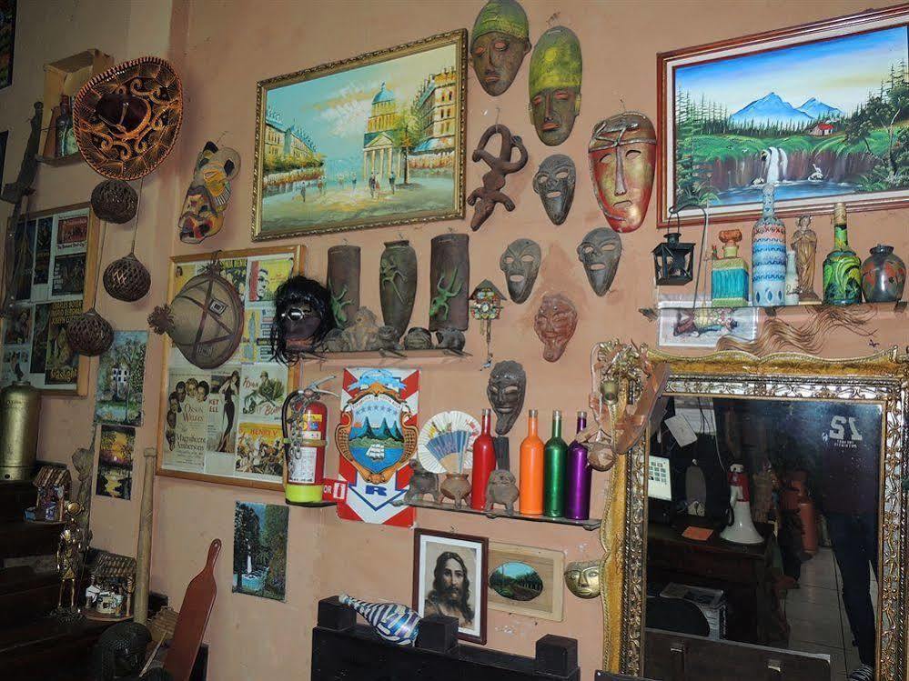 Hostal Del Este Santa Fe San Jose  Exterior photo