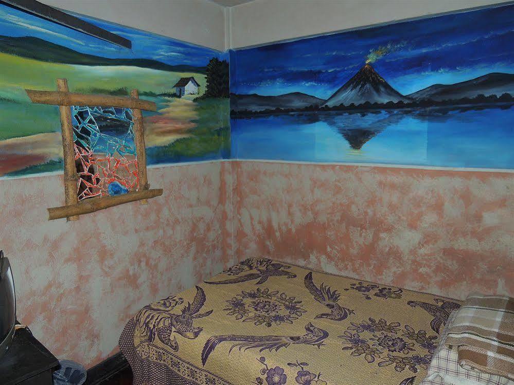 Hostal Del Este Santa Fe San Jose  Exterior photo
